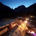 ホテル Hubertus Am Thumsee - Ruhe Fruehstueck Und Alpenpanorama バートライヘンハル